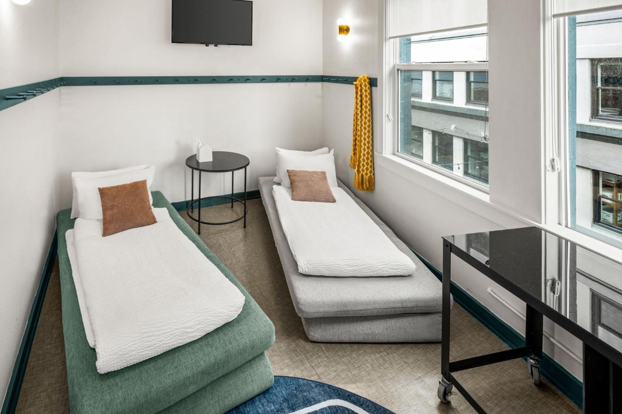 Silverbow Inn & Suites Джуно Экстерьер фото