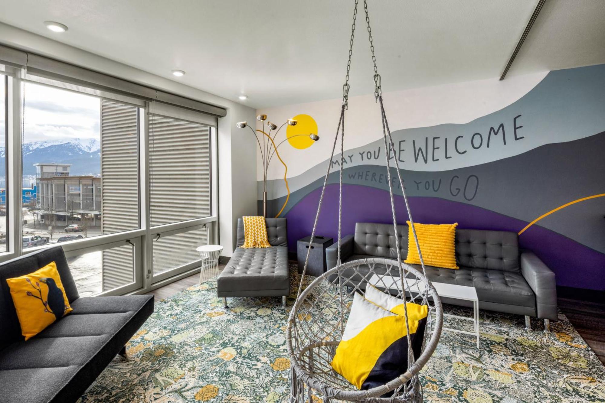 Silverbow Inn & Suites Джуно Экстерьер фото